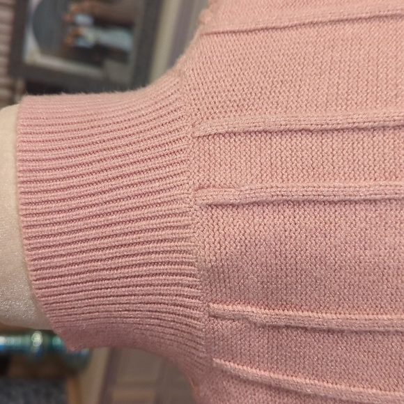 Do +Be blush Pink sweater cold shoulder mock turtleneck cable stitch. Sz L - Picture 5 of 10